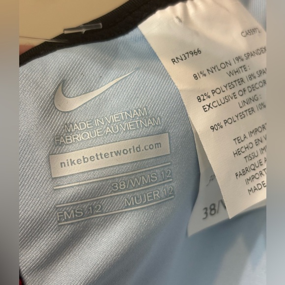 NIKE NWT Chlorine-Resistant Black One-Piece Bathing Suit - Picture 10 of 13